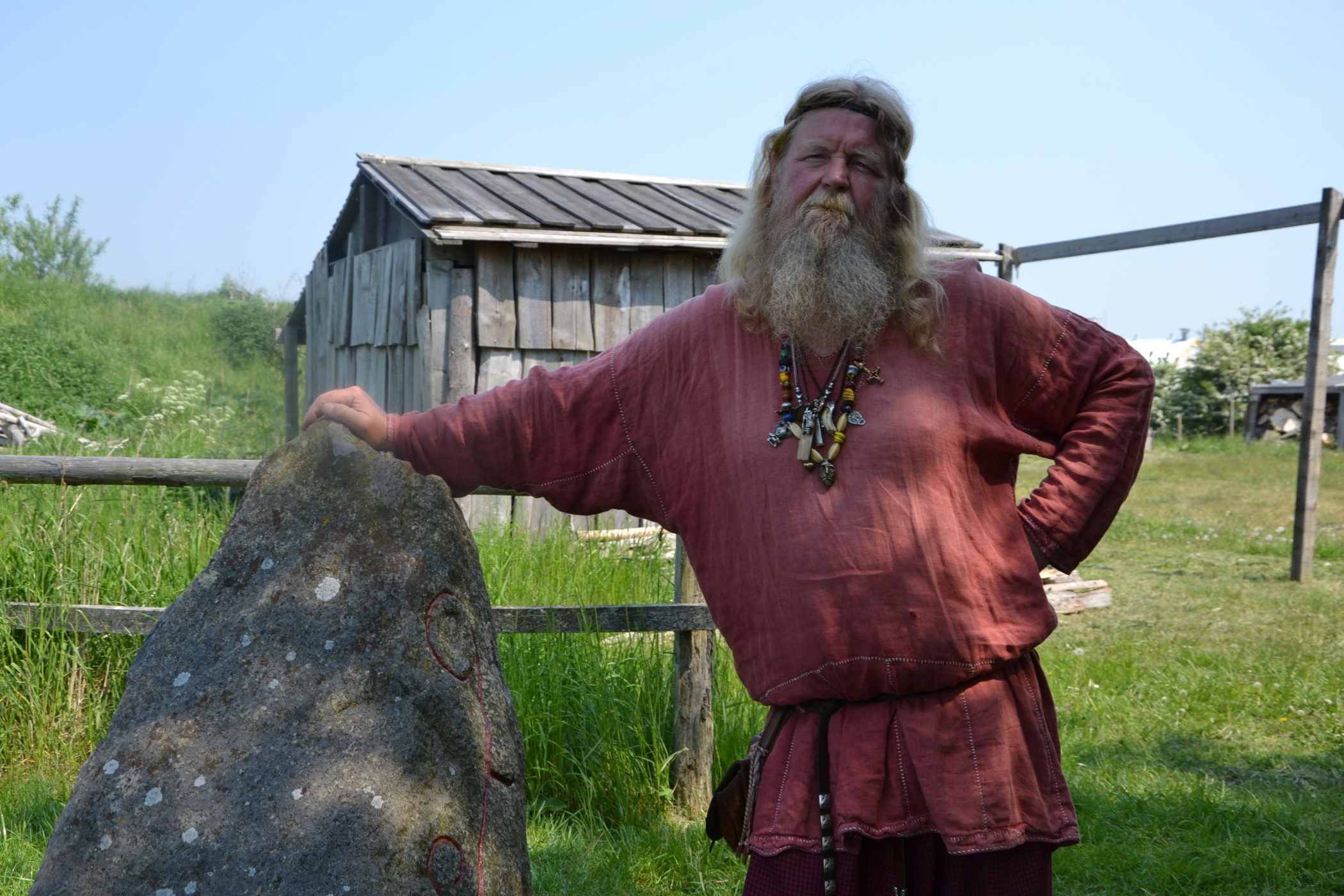 Vikingské Účesy : Vikingské ženy je dokumentární tv film z roku 2014, spadající do žánrů ...