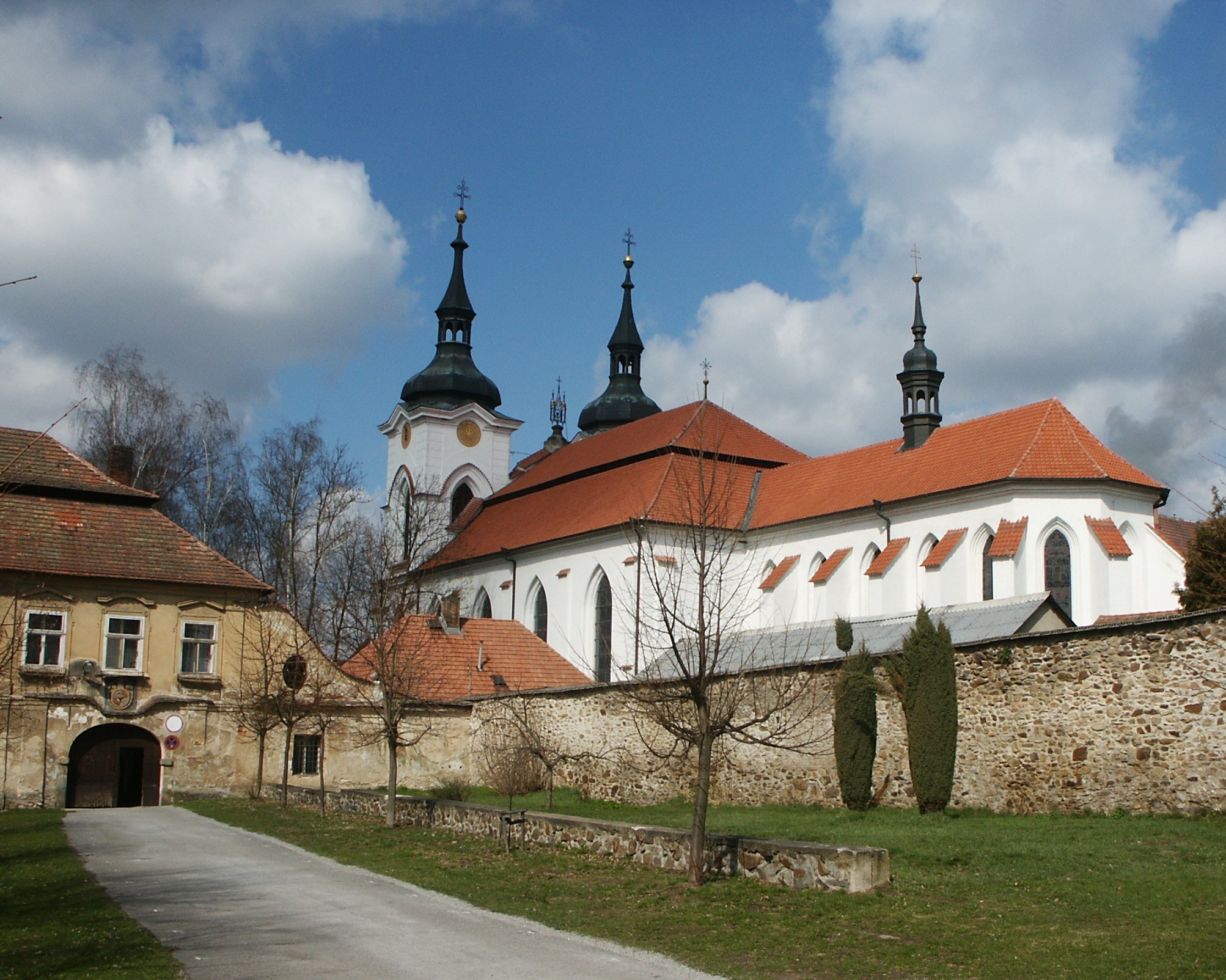 Klášter premonstrátů s kostelem Narození Panny Marie