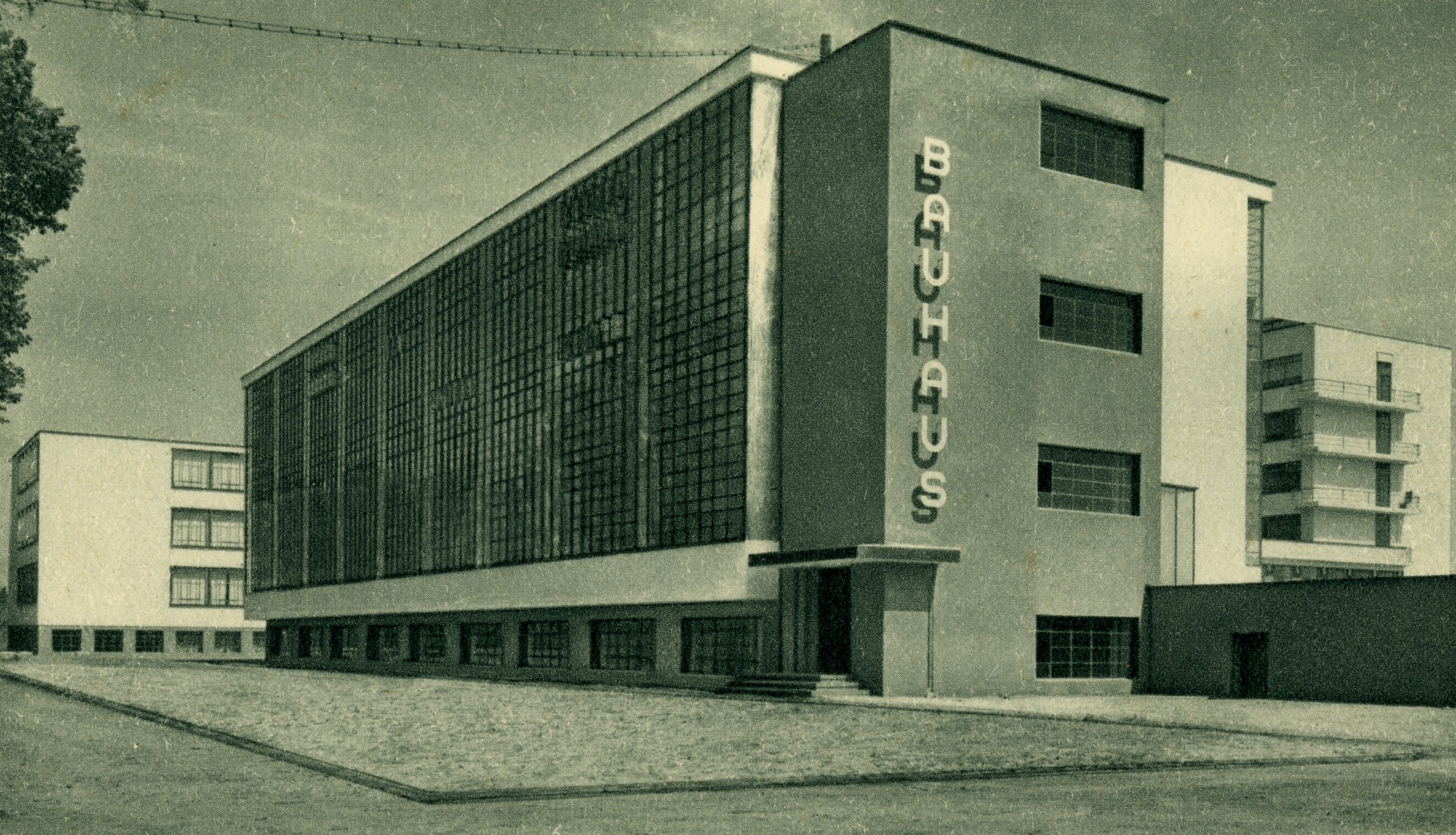 Bauhaus, budova školy