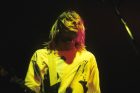 Kurt Cobain během koncertu Nirvany v Londýně (foto z roku 1991)