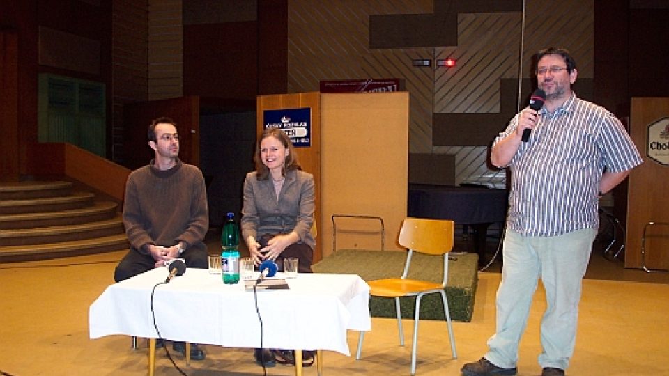 18.12. 2006 v 16 hodin přivítal Jan Kastner ve Velkém studiu Českého rozhlasu Plzeň režiséra Petra Zelenku a herečku Theodoru Remundovou.