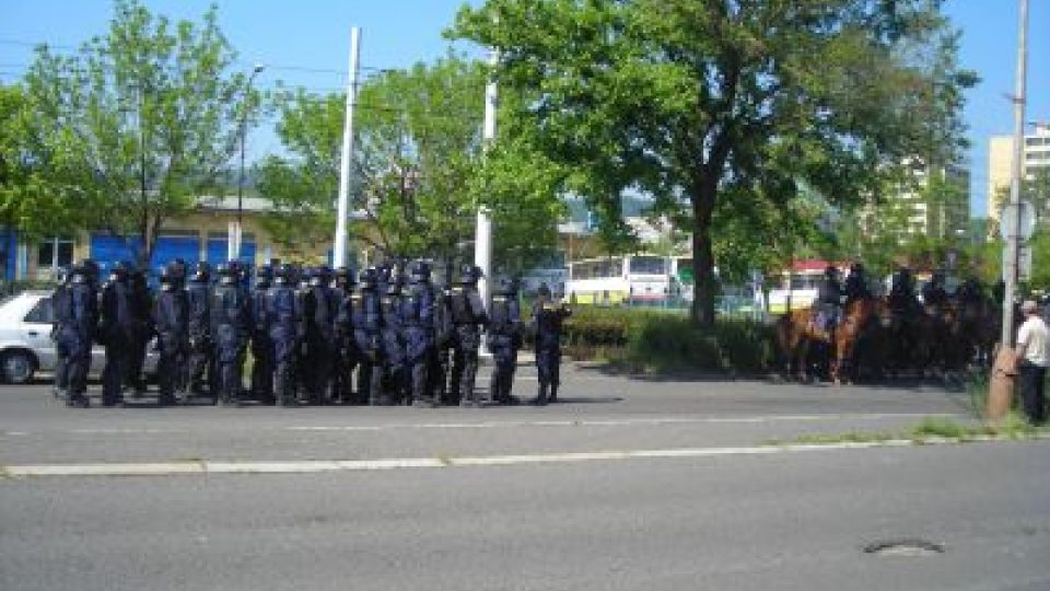 Litvínov - policie na autobusovém nádraží