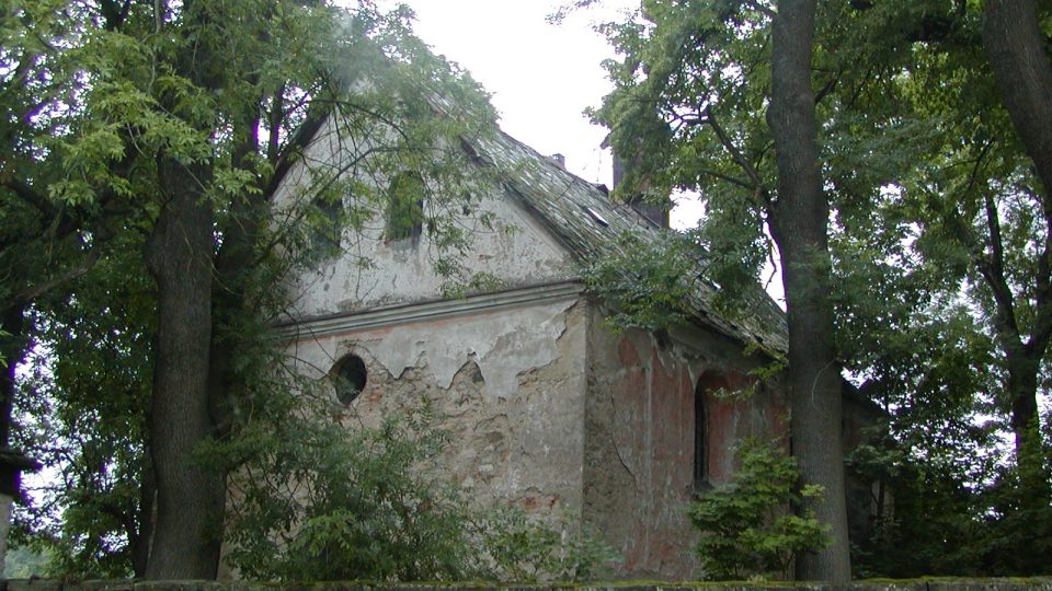 Kostel Sv. Kunhuty na Polomi s roubenou zvonicí byl v roce 2003 vyhlášen kulturní památkou
