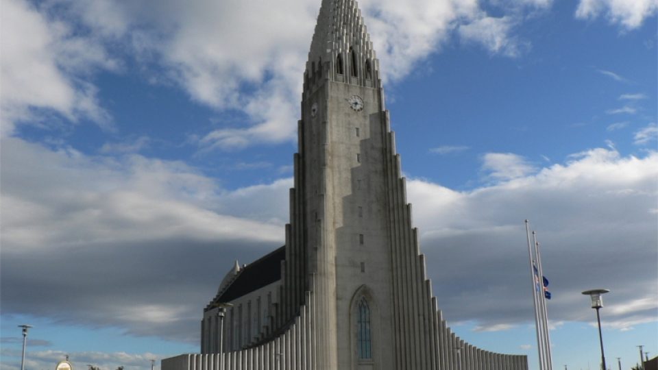Katedrála Hallgrimskirkja v islandském Reykjaviku