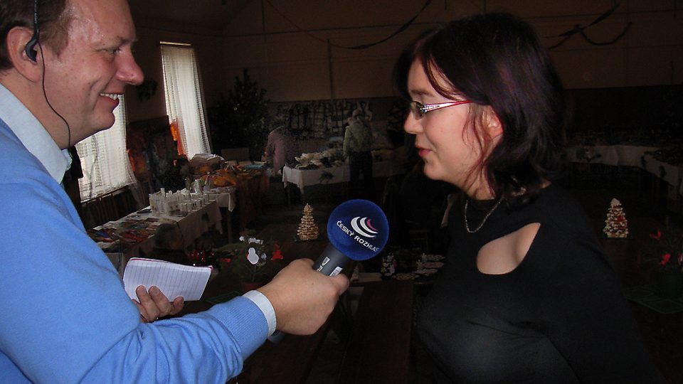 Vedoucí dětského oddílu Jana Nesměráková nám prozradila, že sál při Mikulášských trzích vyzdobily děti z jejího oddílu