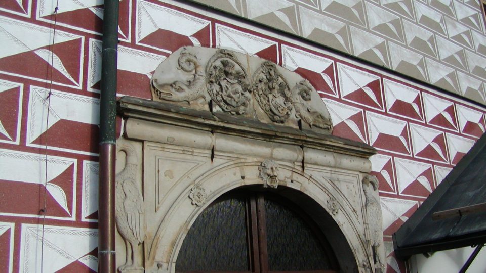 Vstupní portál Tatenického zámku
