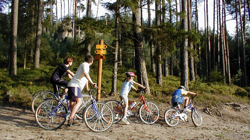 V létě je okolí plné cykloturistů