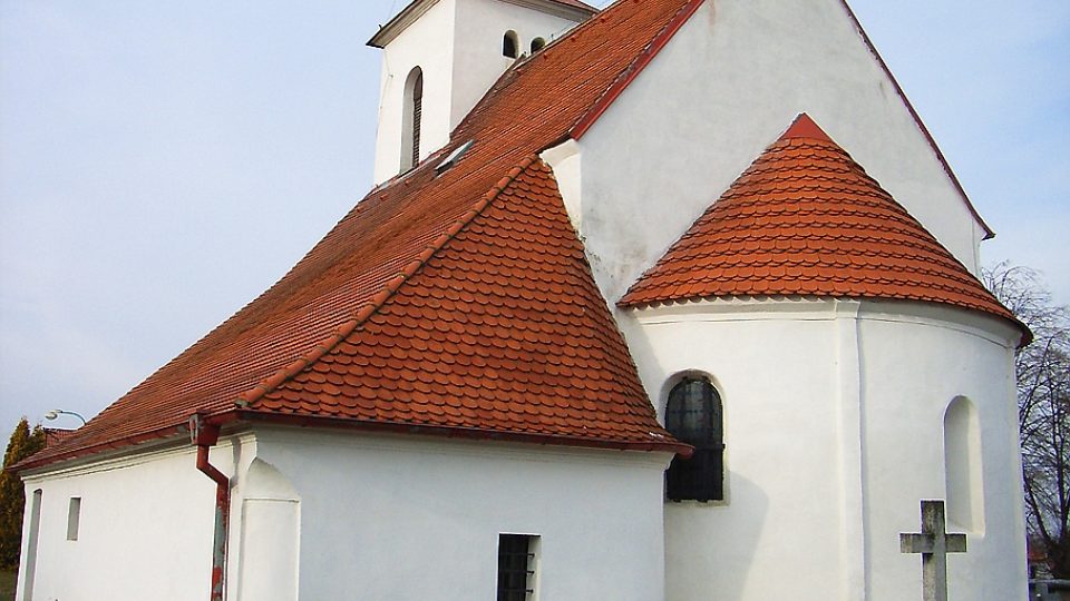 Románský kostel sv. Petra a Pavla v Kojicích byl postaven mezi lety 1180 až 1190 a dochoval se téměř v původním stavu