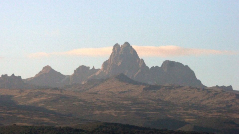 Působivé pohoří Mount Kenya u Timau