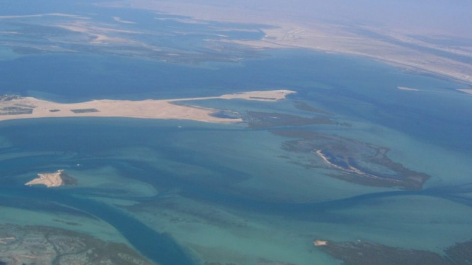 I tady u Abú Dhabí možná budou umělé ostrovy