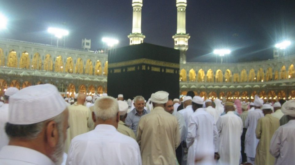 Není posvátnějšího místa islámu nad Kaabu v Mecce