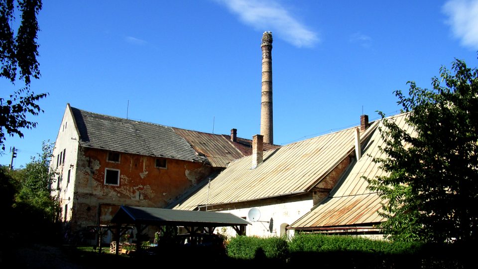 Panský pivovar v Uhersku vařil pivo v letech 1543 až 1942, byl tedy jedním z nejstarších ve východních Čechách