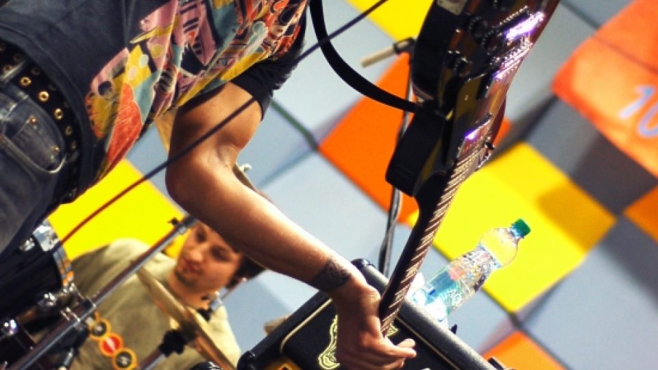 Radio Wave Live Sessions - Landmine Spring 00791702.jpeg