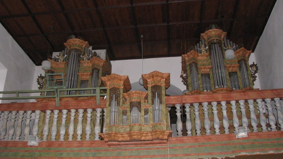 Unikátní varhany v kostele Navštívení Panny Marie v Jedlové