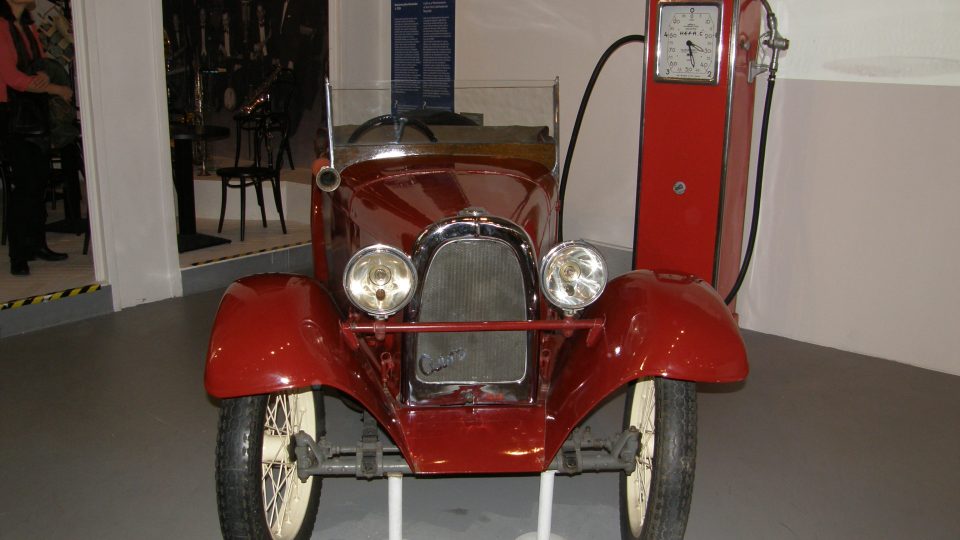 Automobil Aero - součást expozice Národního Muzea