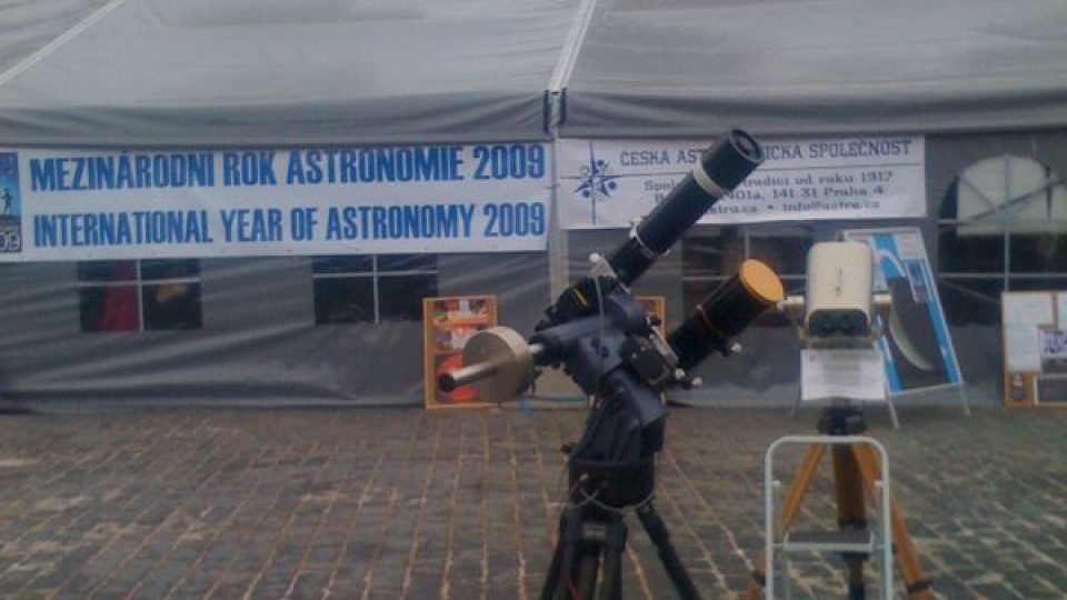 Mezinárodní rok astronomie - astronomický stan na Staroměstském náměstí