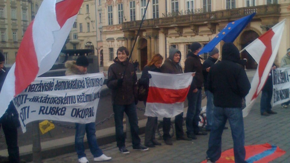 Demonstrace na Staroměstském náměstí