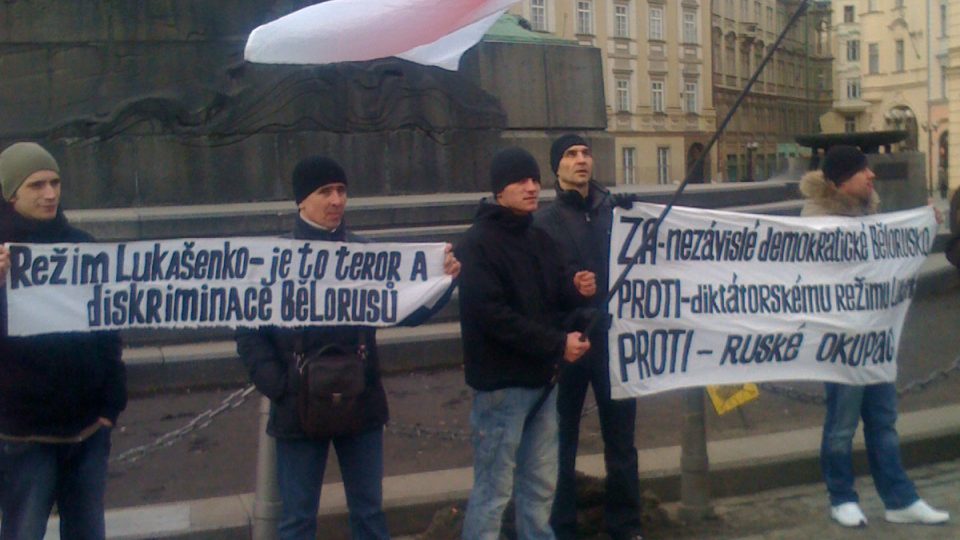 Demonstrace na Staroměstském náměstí