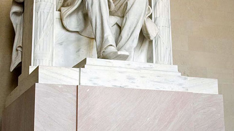 Lincolnův památník navštěvují staří i mladí