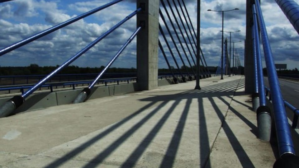 Je otázkou, jak rychle se mohou budovat mosty mezi Chorvaty a Srby