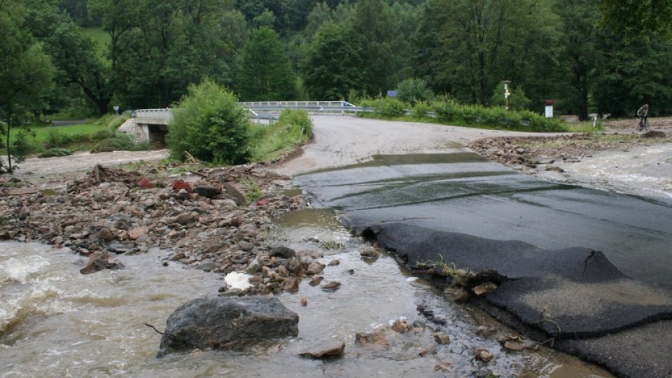 Most a komunikace u Zábrdského mlýna