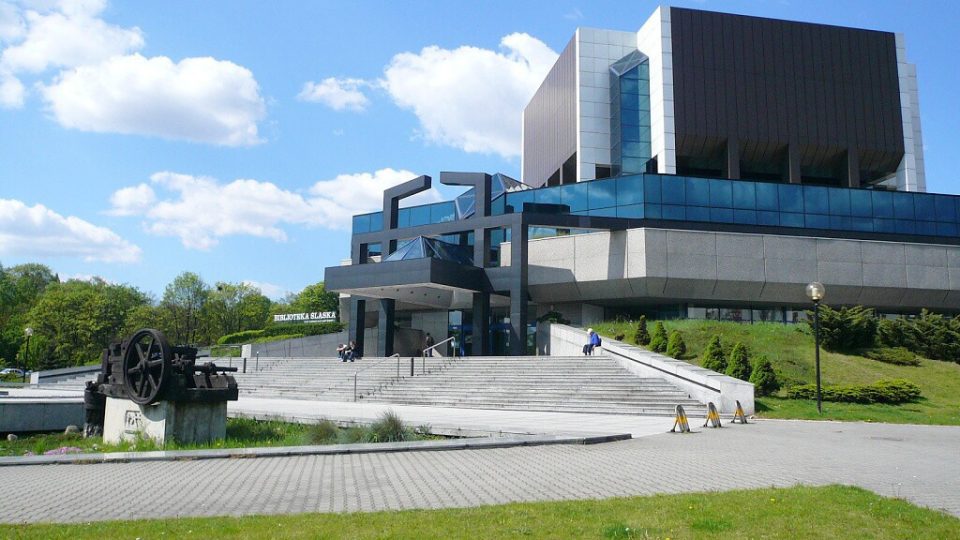 Slezská knihovna (1998), Katowice, architekti J. Jarecki, M. Gierlotka, S. Kwasniewicz