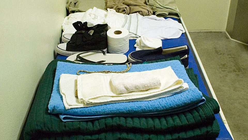 Oblečení a potřeby pro vězně