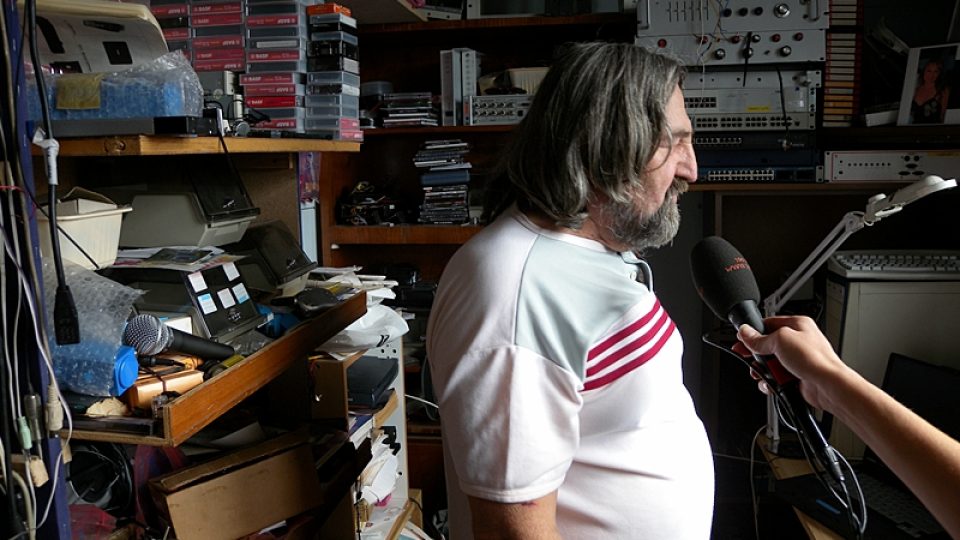 S mikrofonem za Robotmanem 01015050.jpeg