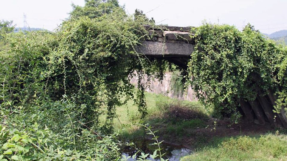Starodávný most Ku-jüe