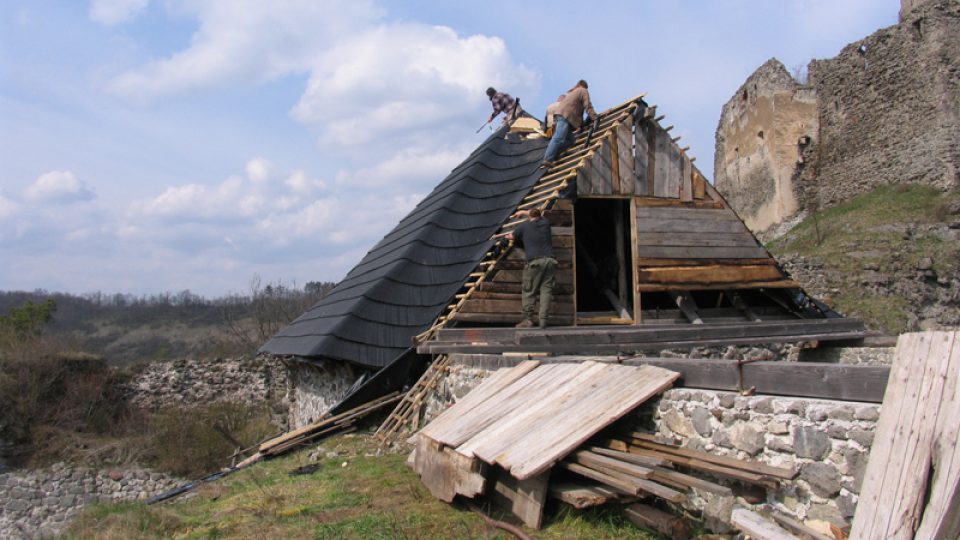 Rekonstrukce druhé brány