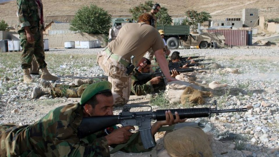Výcvik střelby afghánských vojáků