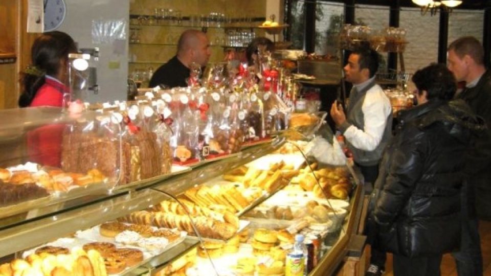 Předvánoční prodej v bruselské cukrárně