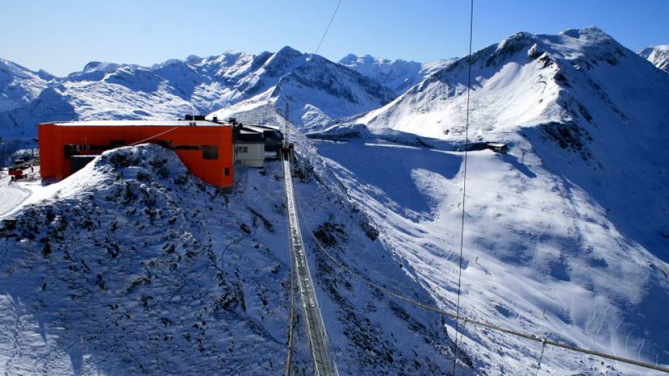 Nová budova lanovky na vrcholu Stubnerkogel