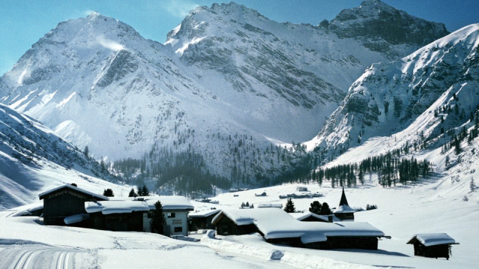 Švýcarský Davos je hojně navštěvován především v zimě