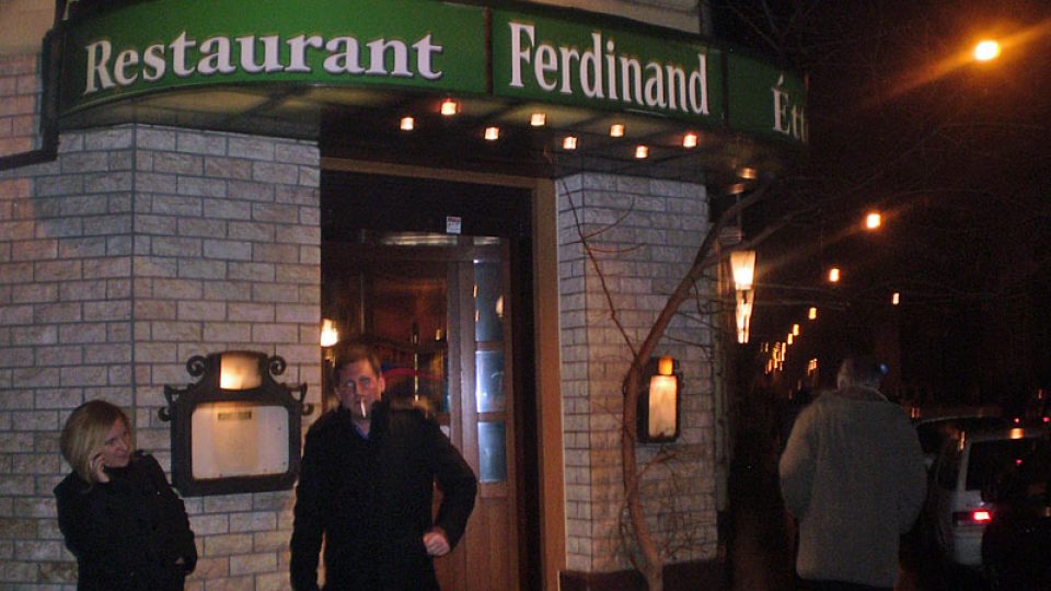 Vchod do restaurace U Ferdinanda