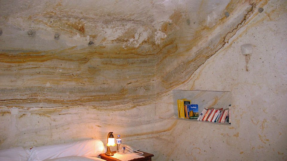 Hotelový pokoj v jeskyni