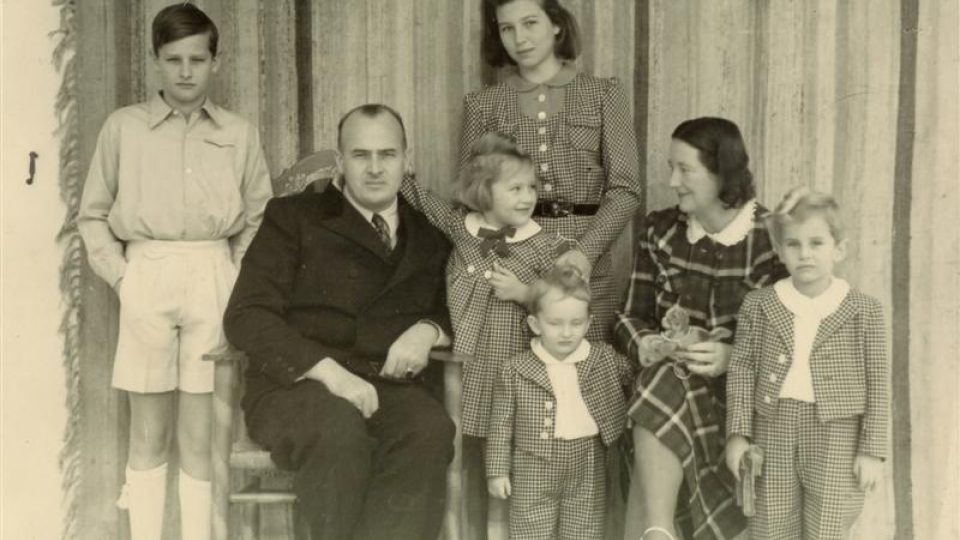 Rodina Hanse Franka (Fotografie k rozhovoru s Niklasem Frankem, autorem knihy Můj otec - Účtování)