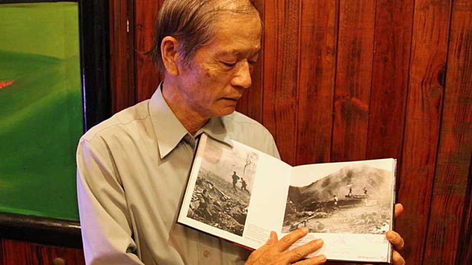 Doan Cong Tinh se svou knihou