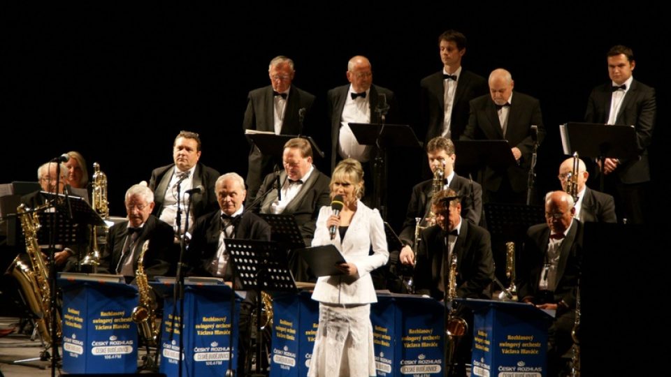 Rozhlasový swingový orchestr a jeho hosté aneb 65 let na jihočeské vlně