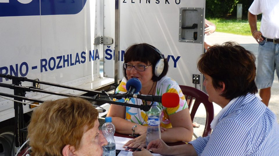 Po 14. hodině začal živý přenos pořadu Rendez-vous se Zuzanou  Ledererovou a jejími hosty.