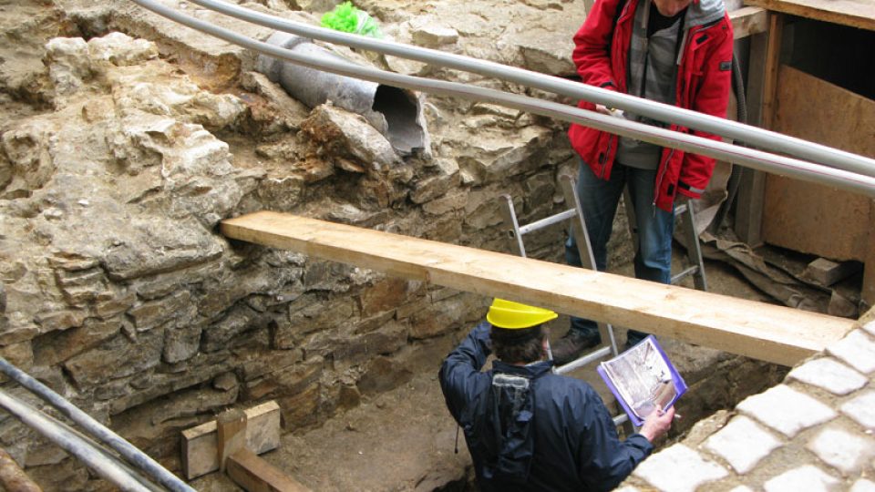 Archeologický průzkum ukotvení Karlova mostu