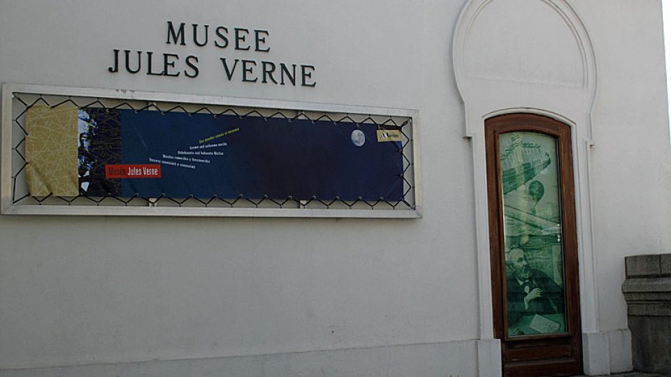 Vchod do Muzea Julese Vernea