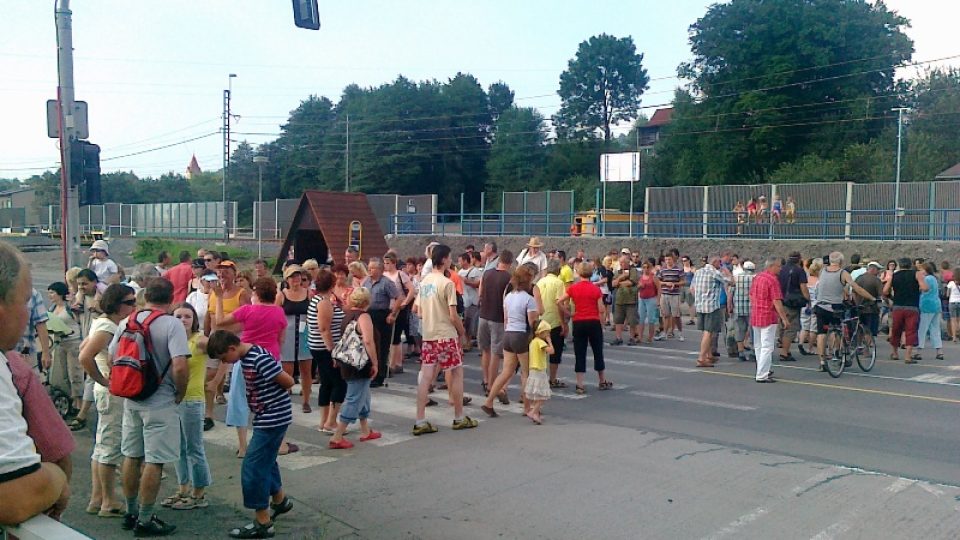 Blokáda silnice I/11 v Hrádku na Třinecku