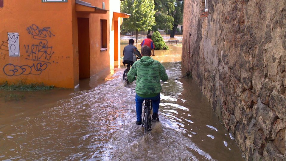 Povodně o víkendu ochromily také Českolipsko