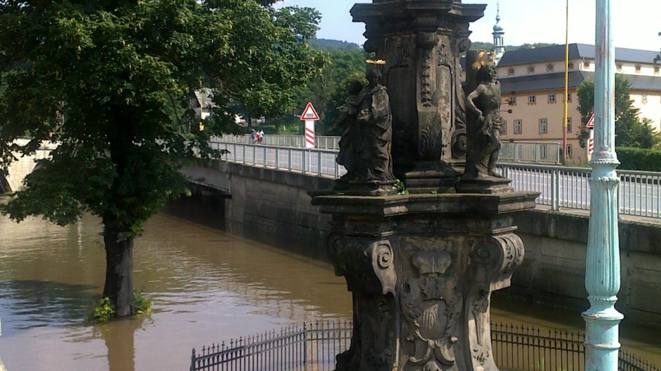 Povodně o víkendu ochromily také Českolipsko