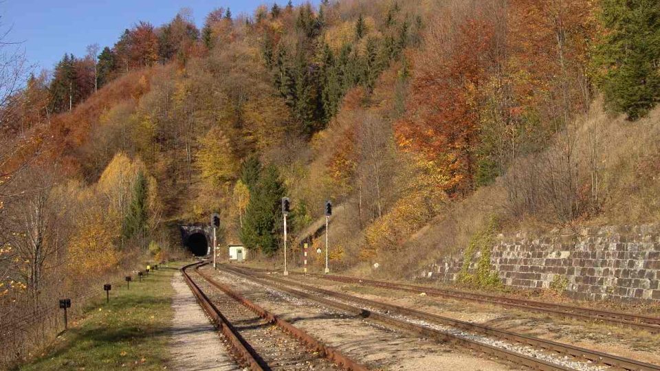 Romantika železnice a jejích tunelů