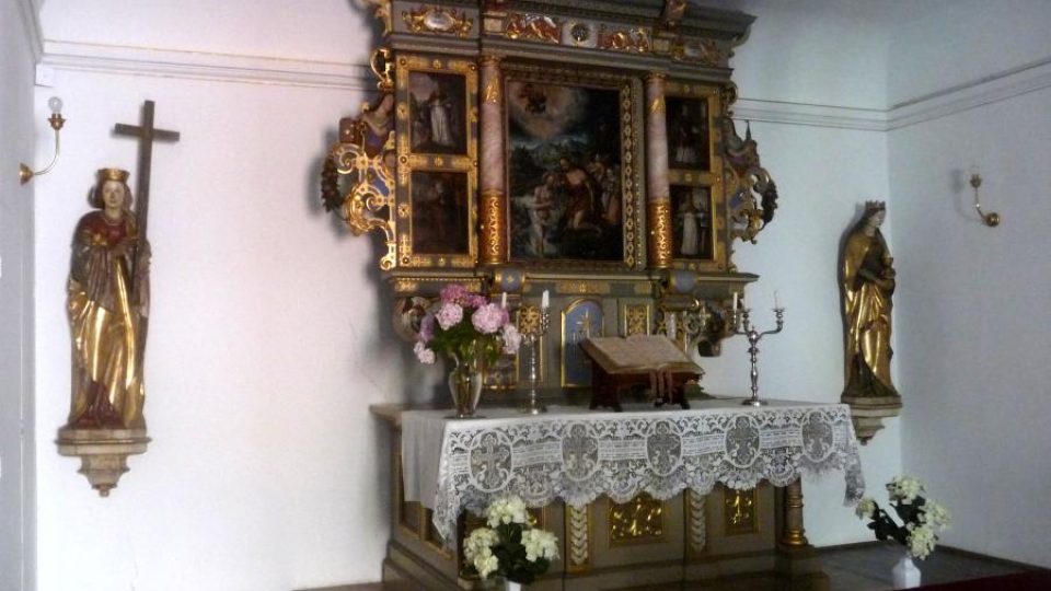 Oltář v zámecké kapli