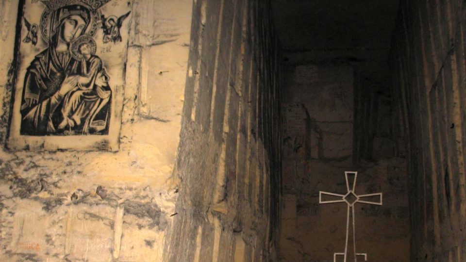 V podzemním labyrintu nedaleko Maastrichtu jsou celkem tři kaple, dvě katolické a jedna pravoslavná
