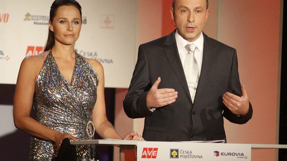 Anketa Sportovec roku 2010 - moderátoři Lucie Výborná, Jan Pokorný