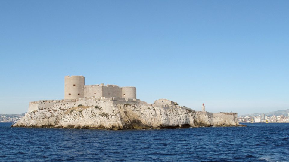 Ostrov If u Marseille proslavil Dumasův hrabě Monte Christo
